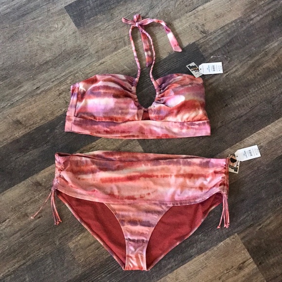 Women’s Pink Bikini - Picture 1 of 11